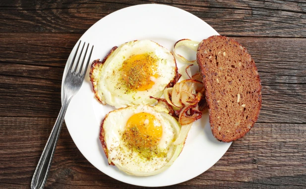 Huevos fríos y sabrosos para el verano